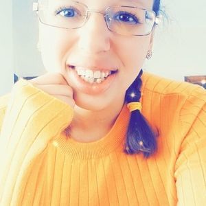 Meet your Posher, Courtney